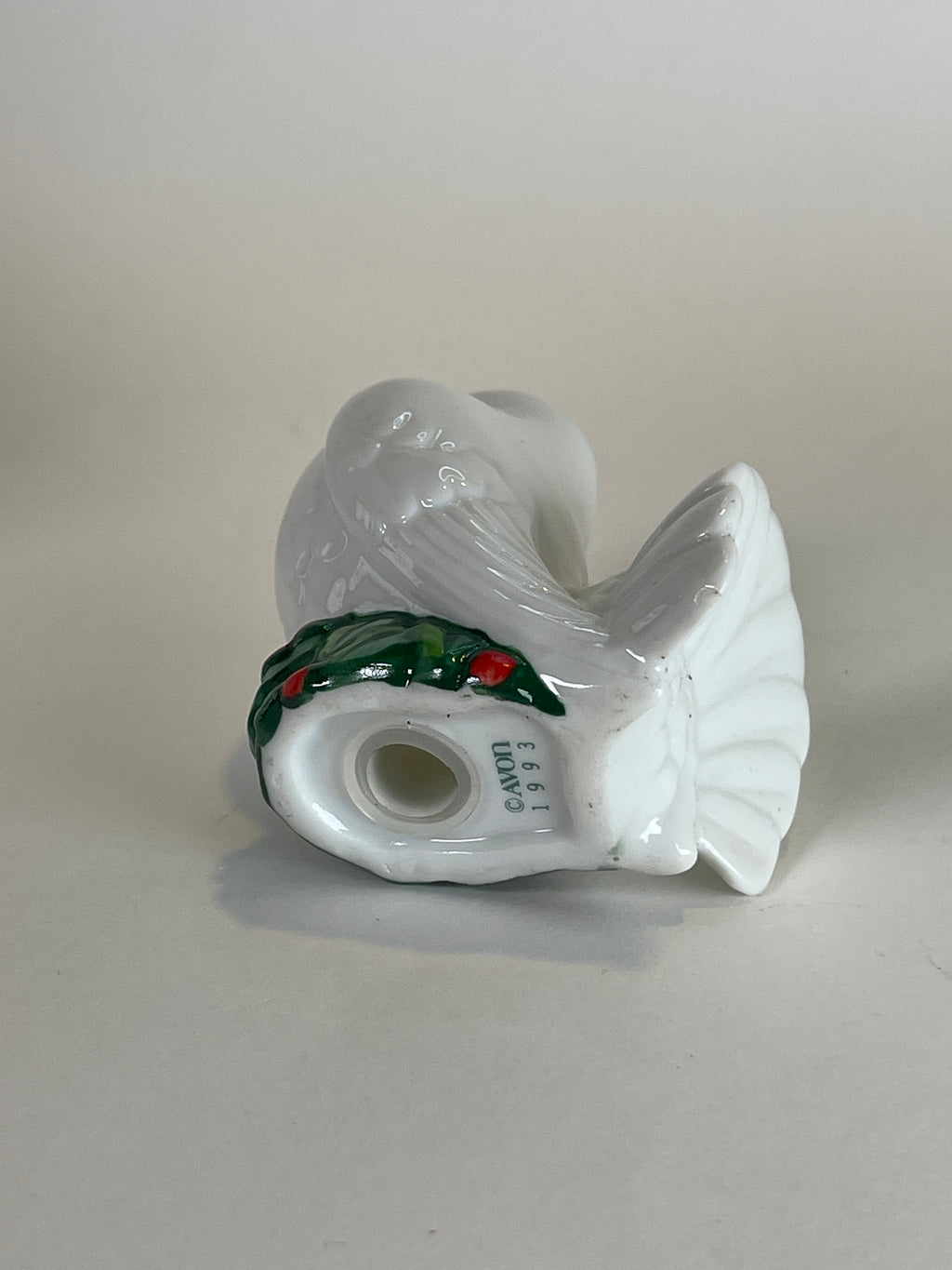 Avon 1993 Holiday Dove (Ceramic Wall Figurine)