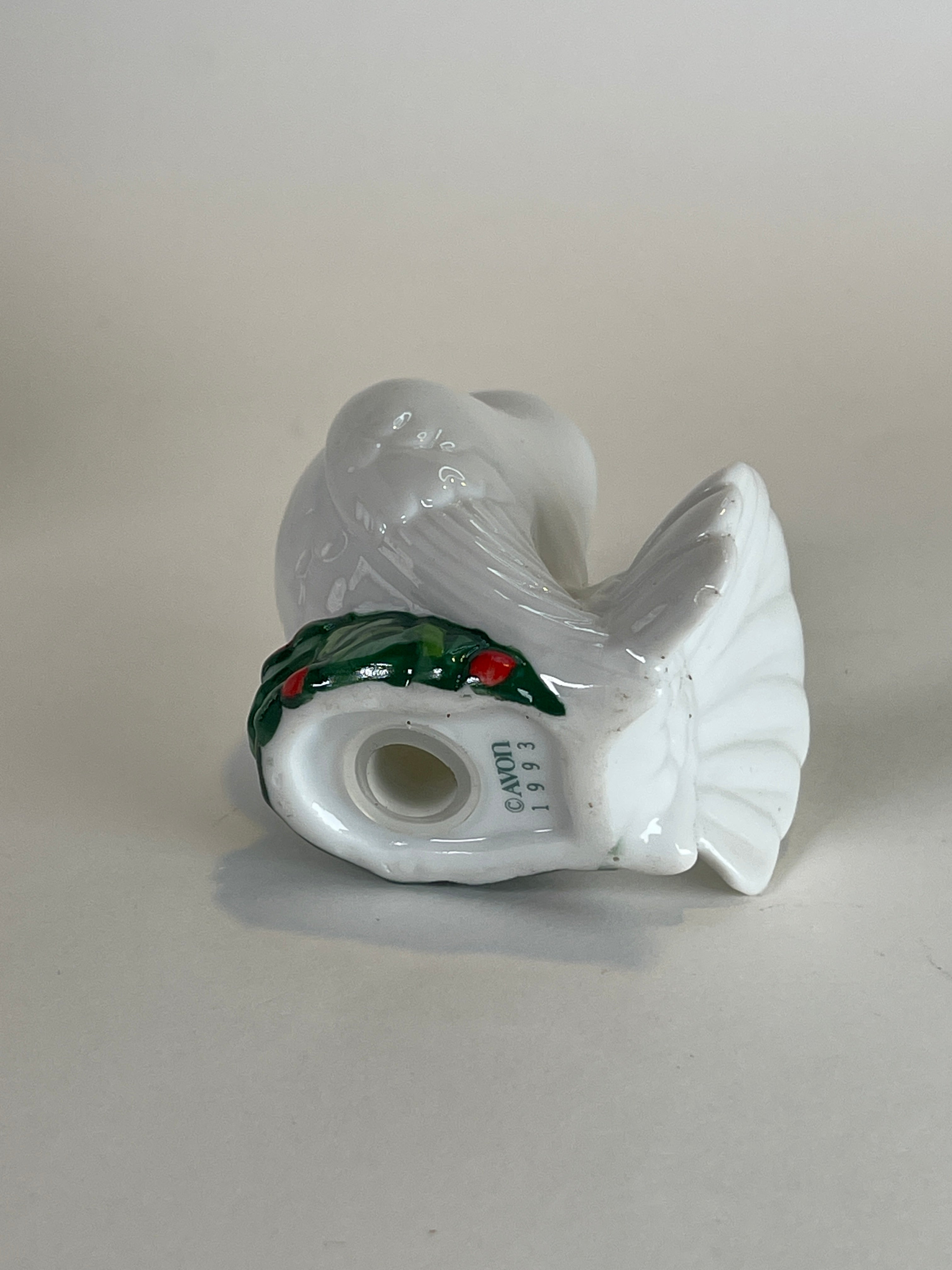 Avon 1993 Holiday Dove (Ceramic Wall Figurine)