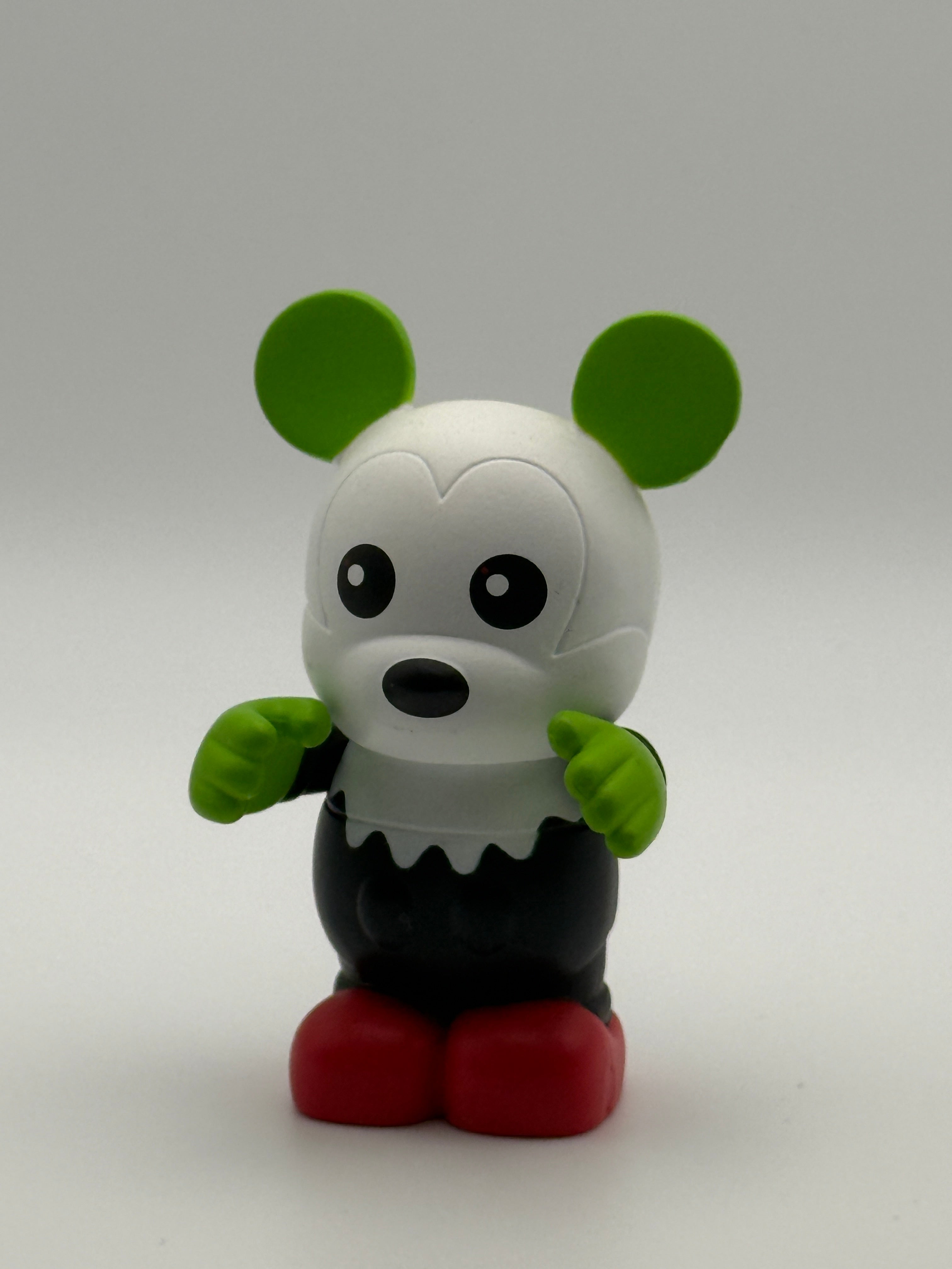 “Green Bear (Gear Bear)” — Urban Series 2 by Dan Howard