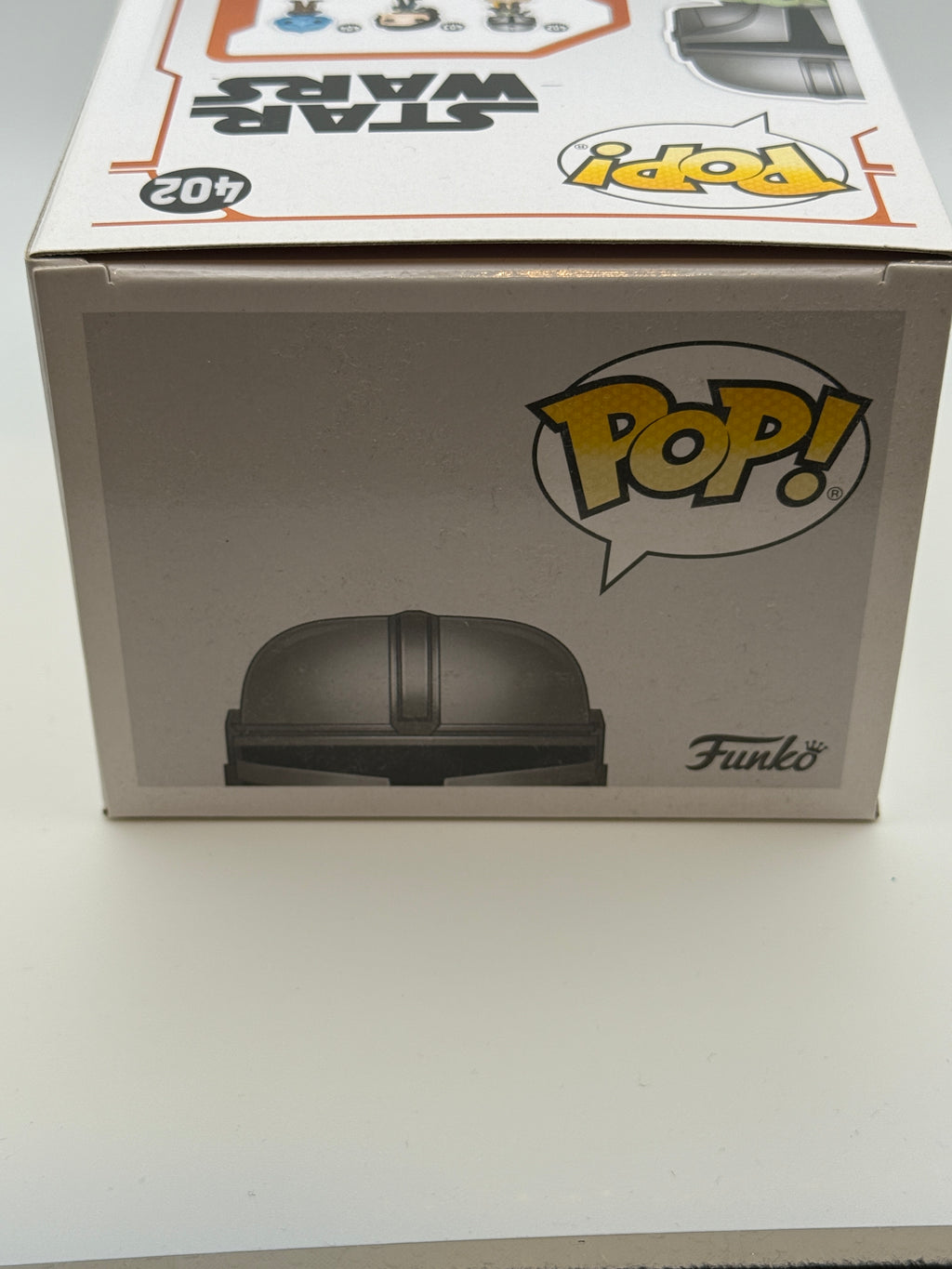 Funko POP! Star Wars — The Mandalorian with The Child (#402)